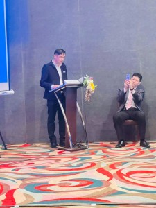 LINE_ALBUM_EV170668_250617_25